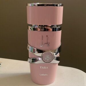 Yara Lattafa spray NWOT for Women
